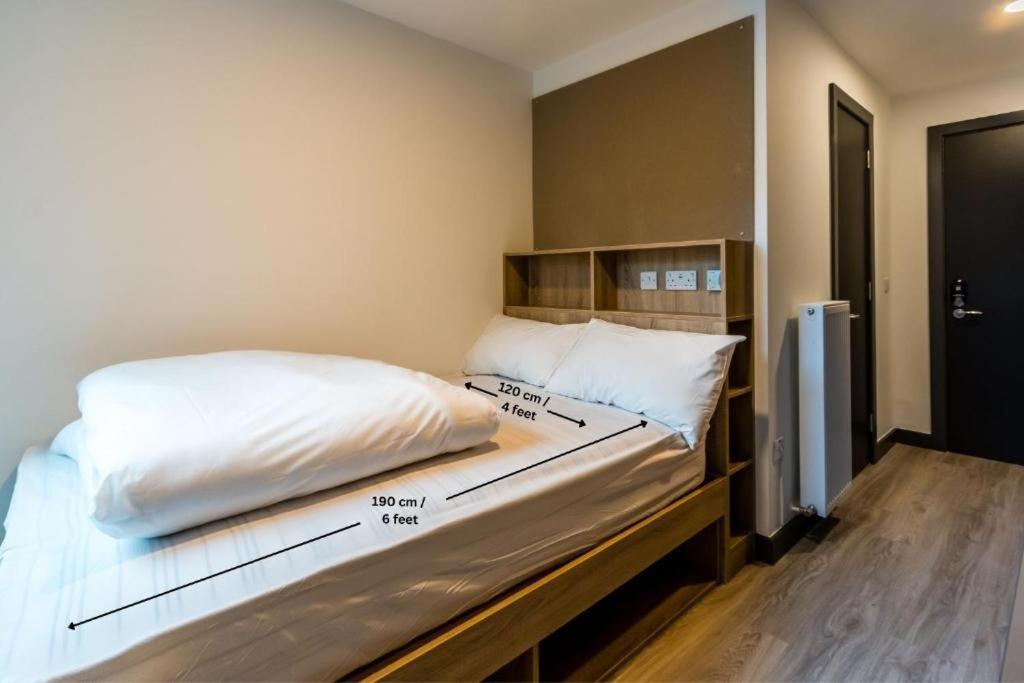 Destiny Student - Parkgate (Adults Only) Apartment ดับลิน ภายนอก รูปภาพ