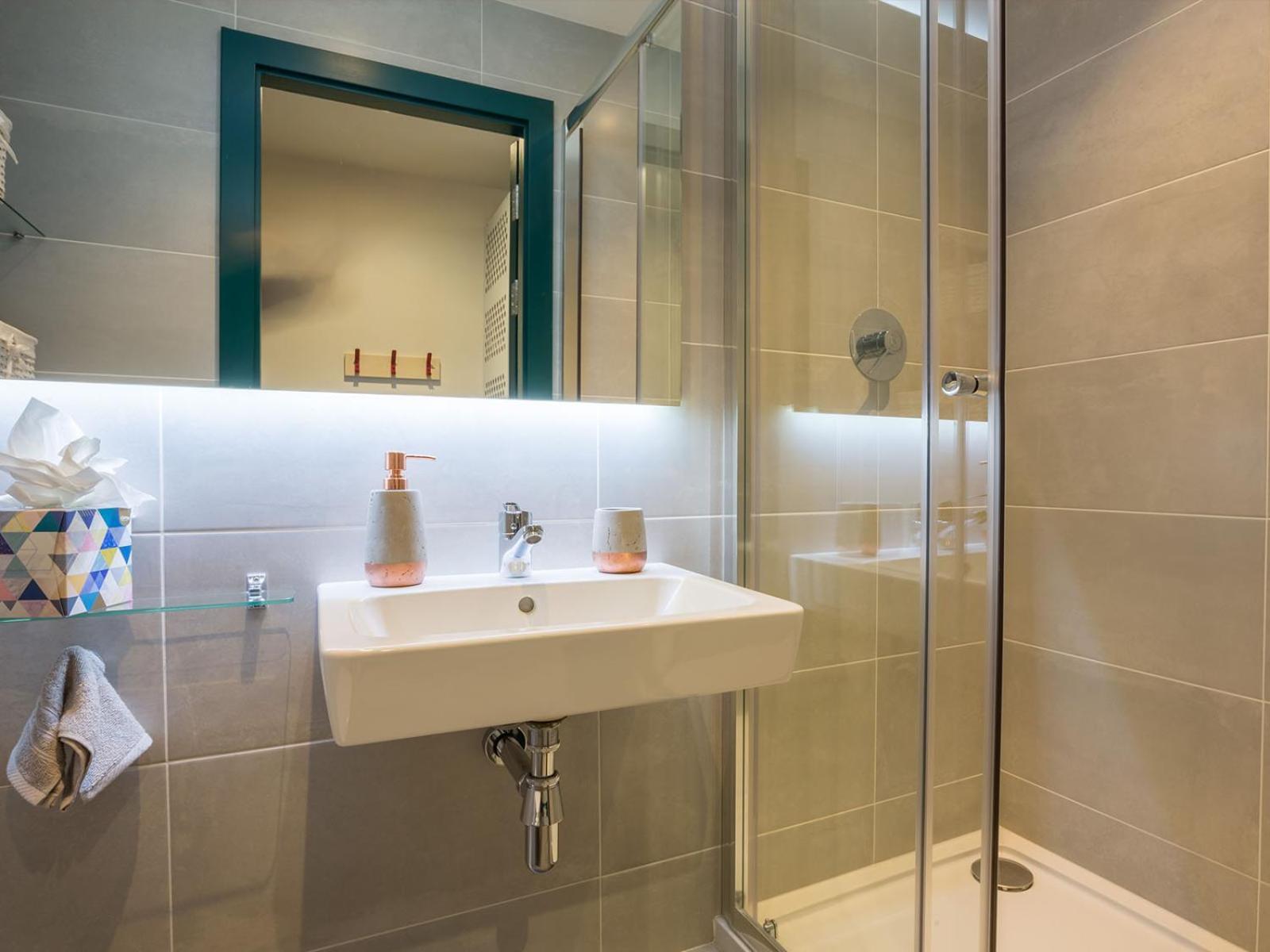 Destiny Student - Parkgate (Adults Only) Apartment ดับลิน ภายนอก รูปภาพ